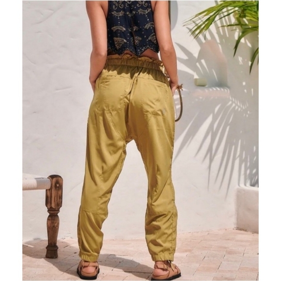 Free People Movement Spring Trekker Utility Pants Sage Khaki Nwot - Picture 3 of 8